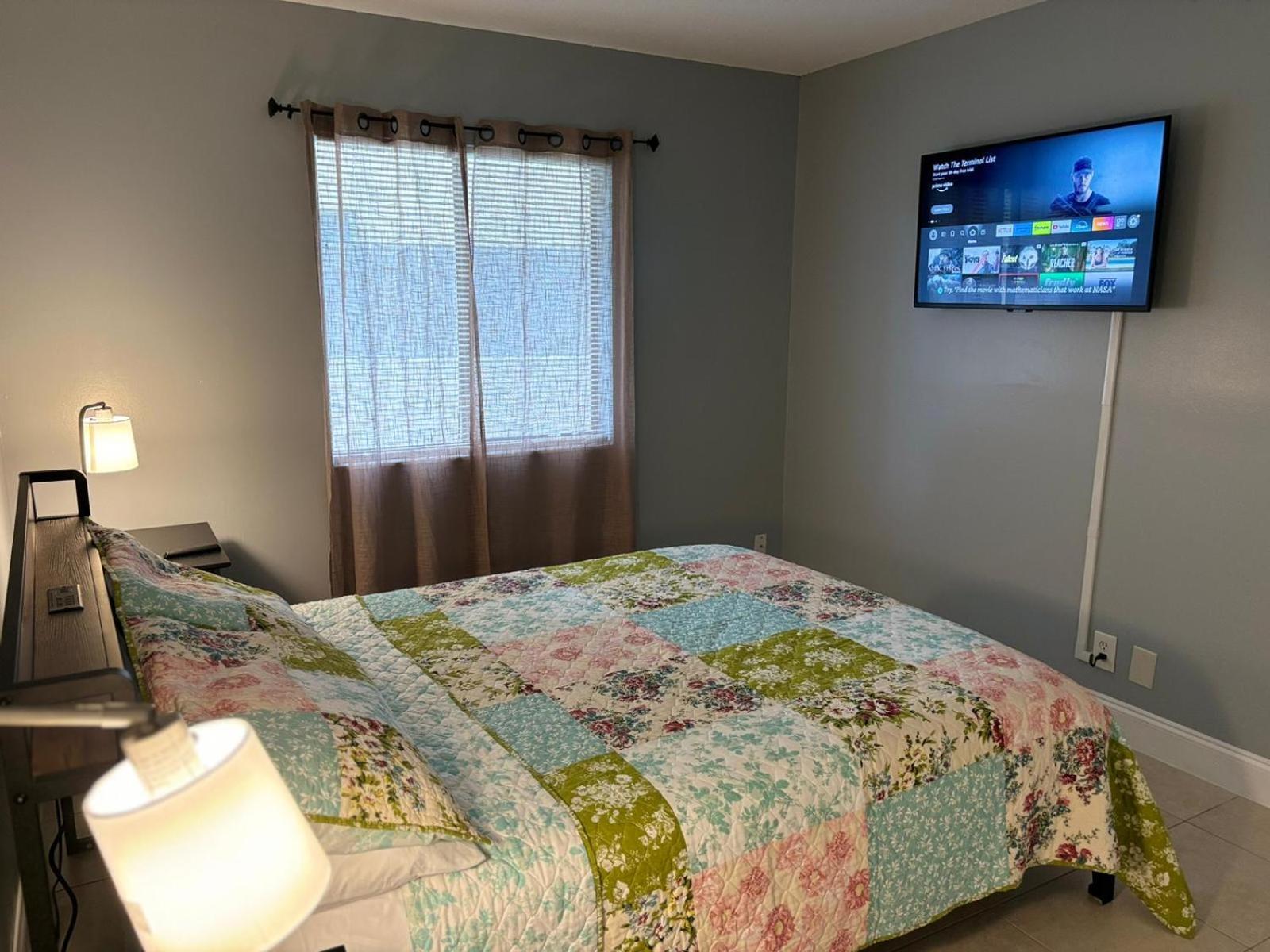 Coastal Breeze - 2Br Apartment เวสต์ปาล์มบีช ภายนอก รูปภาพ